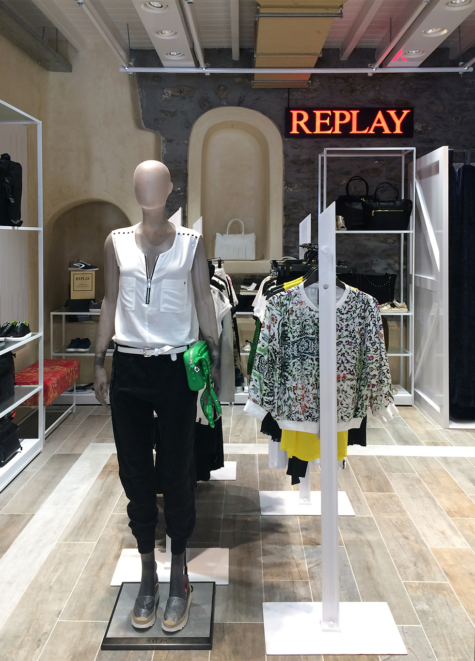 OK_Replay Store_1012